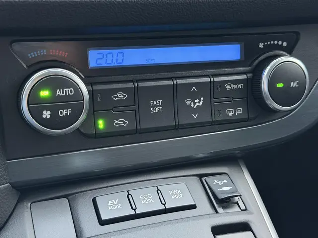 Toyota Auris 1.8 Hybrid Aspiration 2013 Hybride Benzine 17