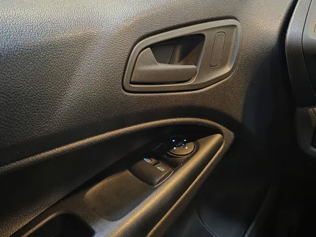 Ford Transit Connect 1.5 TDCI L1 Trend HP 2018 Diesel 13