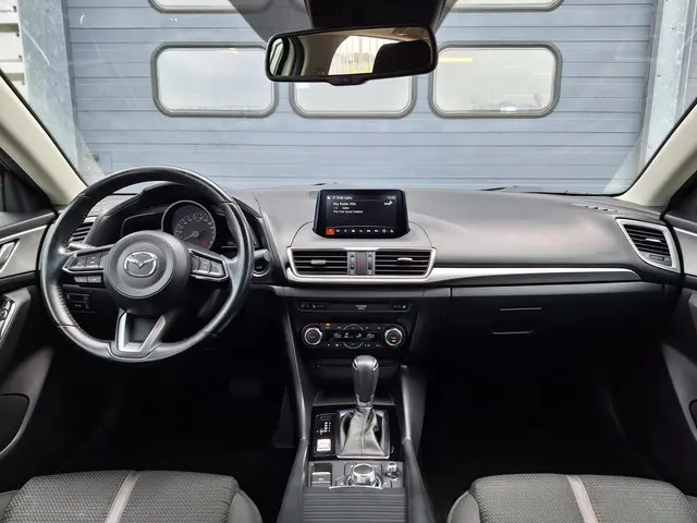 Mazda 3 2.0 SkyActiv-G 120 TS+ 2017 Benzine 14