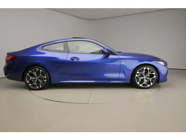 BMW 4 Serie Coupé 420i 2025 Benzine 4