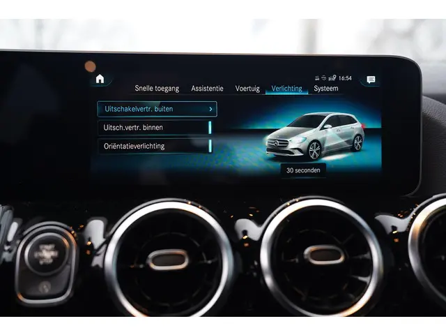 Mercedes-Benz B-Klasse 180d Style 2019 Diesel 44