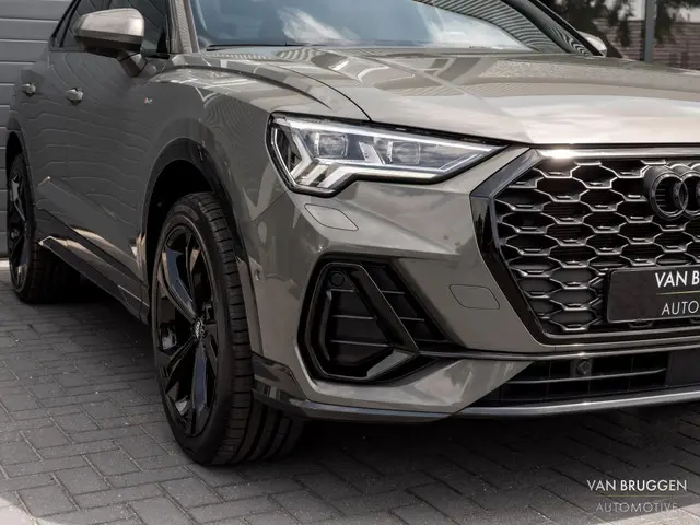 Audi Q3 Sportback 45 TFSI E S-Line 2021 Hybride Benzine 42
