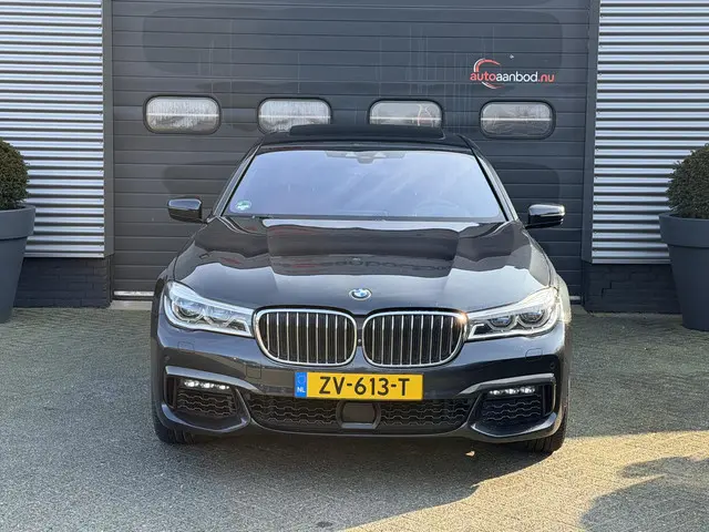 BMW 7 Serie 750i xDrive High Executive 2018 Benzine 5