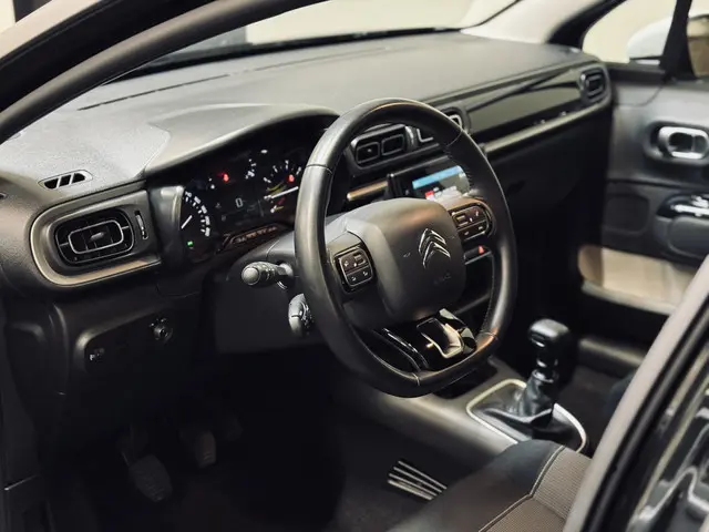 Citroën C3 1.2 PureTech 110PK Shine 2020 Benzine 13