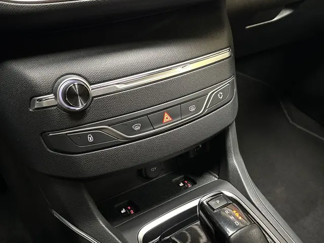 Peugeot 308 SW 1.2 PureTech Allure 2019 Benzine 9