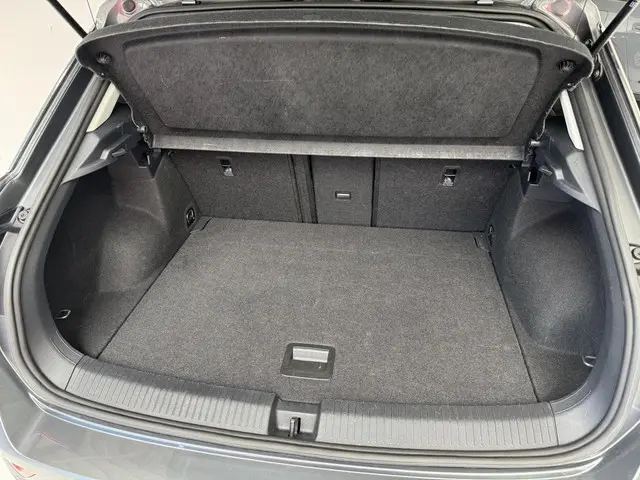 Volkswagen T-Roc 1.0 TSI Life 2023 Benzine 9