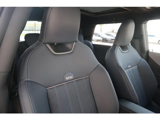 MINI 3-Deurs Cooper S 2025 Benzine 9