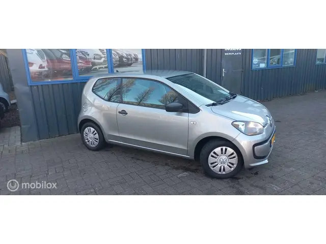 Volkswagen up! 1.0 BMT take up! 2016 Benzine 2