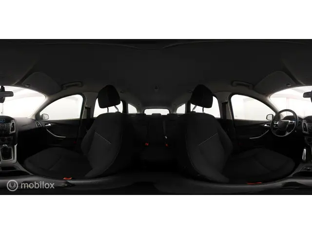 Ford Focus Wagon 1.0 EcoBoost Edition 2013 Benzine 27