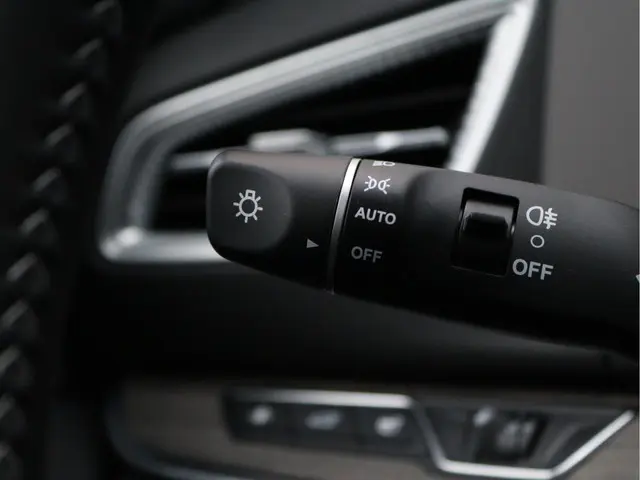 DFSK E5 PHEV 1.5 2025 Hybride Benzine 44