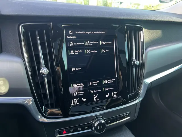 Volvo V90 2.0 T4 Business Luxury+ 2020 Benzine 22