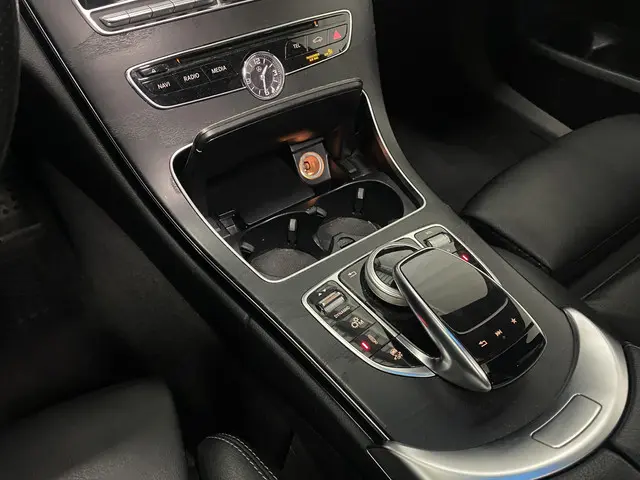 Mercedes-Benz C-Klasse AMG 43 4MATIC 2016 Benzine 27
