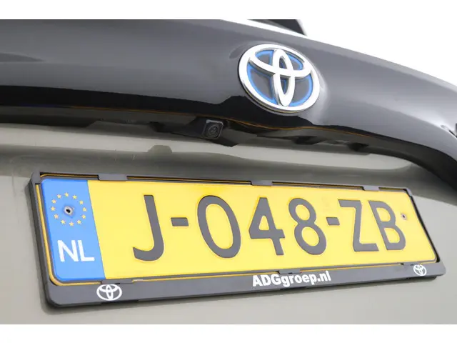 Toyota Yaris 1.5 Hybrid Dynamic 2020 Hybride Benzine 38