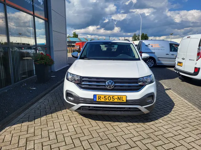 Volkswagen T-Cross 3