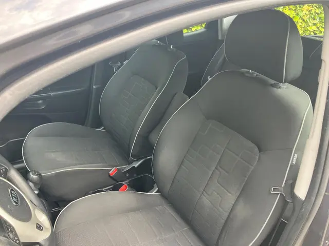 Kia Venga 1.4 CVVT Plus Pack 2012 Benzine 9