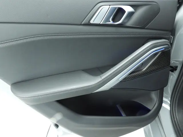 BMW X6 xDrive40i 2022 Benzine 17