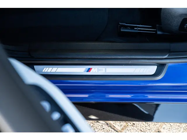 BMW M3 3-serie Touring xDrive Competition 2023 Benzine 64