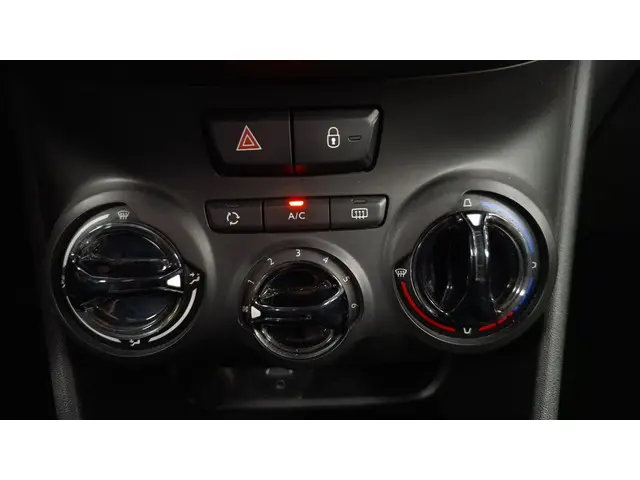 Peugeot 208 1.2 PureTech Blue Lease 2015 Benzine 11