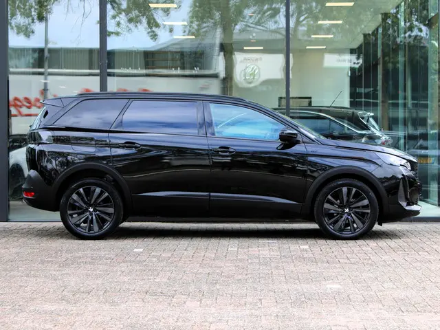 Peugeot 5008 1.2 PureTech GT-Line 2024 Benzine 7
