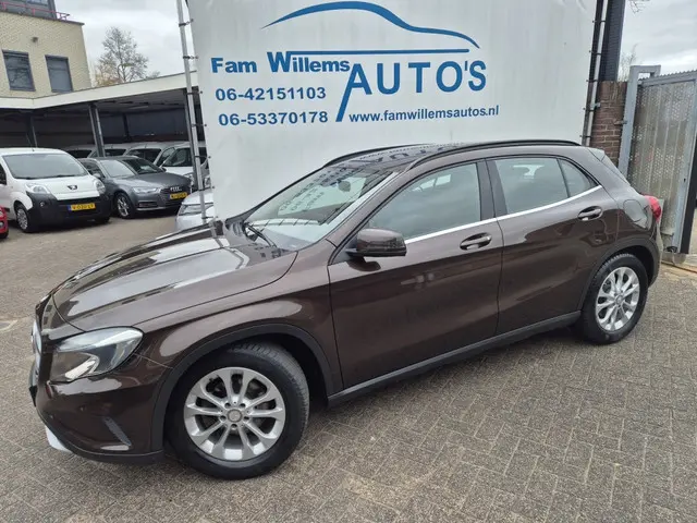 Mercedes-Benz GLA 200 Ambition 2015 Benzine 38