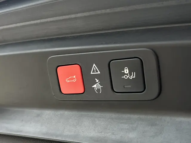 Peugeot 5008 PureTech 130 GT-Line 2019 Benzine 25