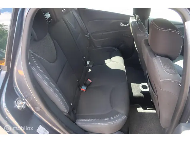 Renault Clio Estate 1.5DCI Zen 2017 Diesel 19