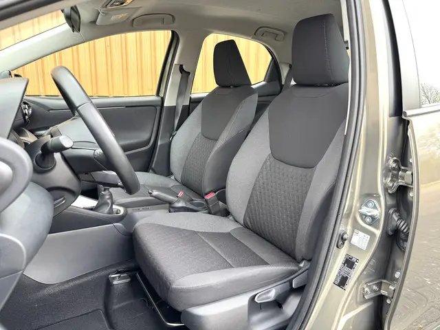 Toyota Yaris 1.5 VVT-i Active 2023 Benzine 10