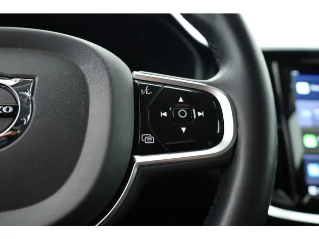 Volvo V60 T6 Recharge Plus Dark 2023 Hybride Benzine 13
