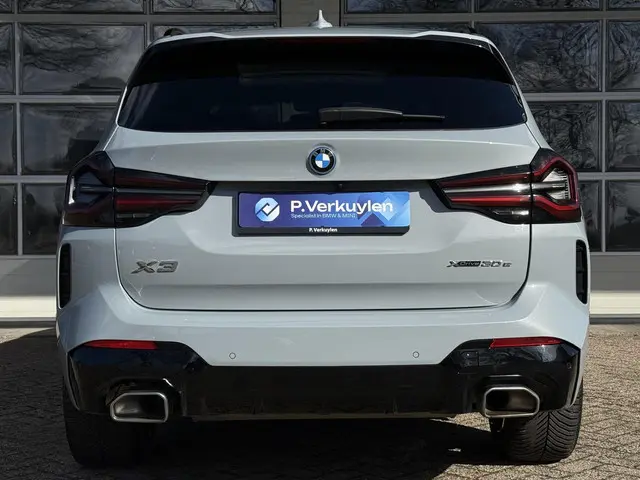 BMW X3 xDrive30e 2023 Hybride Benzine 10