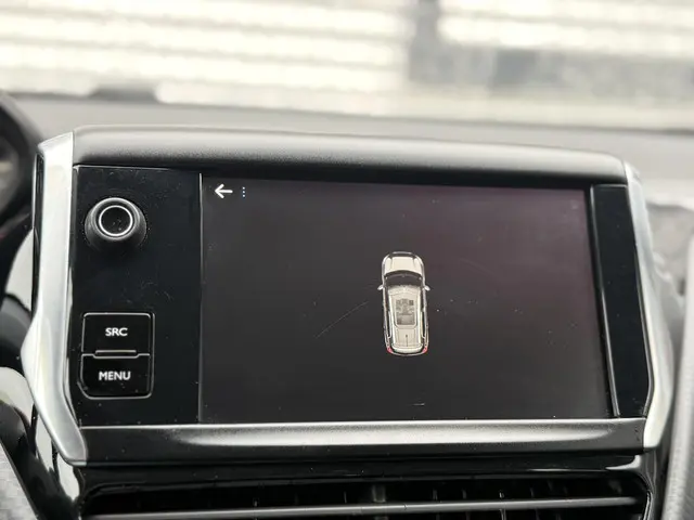 Peugeot 2008 1.2 PureTech Blue Lion 2017 Benzine 16