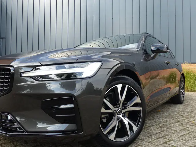 Volvo V60 B4 Plus Dark 2024 Benzine 5