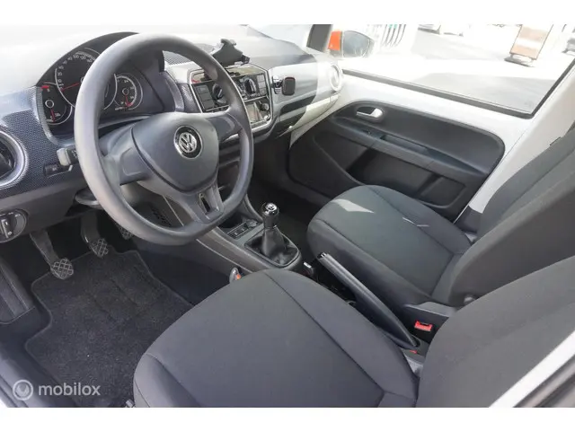 Volkswagen up! 1.0 BMT move up! 2019 Benzine 6