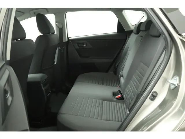 Toyota Auris 1.2T Aspiration 2017 Benzine 18