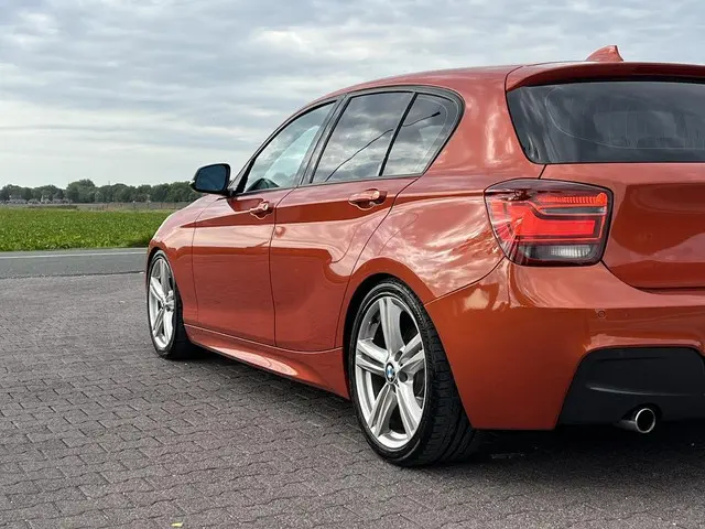 BMW 1 Serie 118i M Sport High Executive 2013 Benzine 12