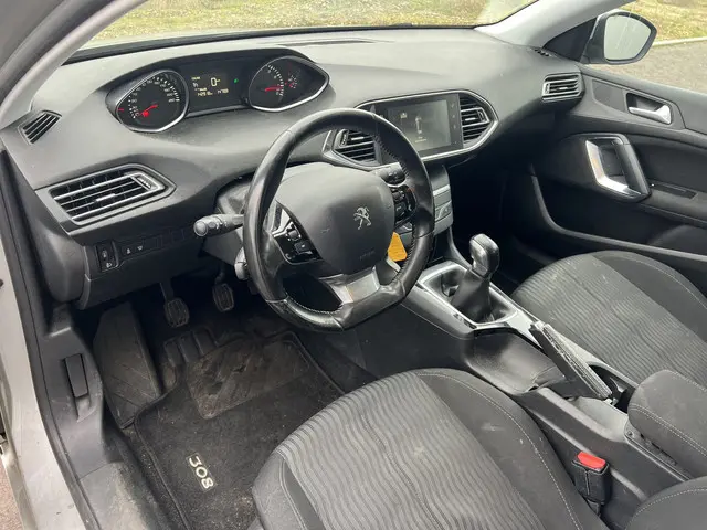 Peugeot 308 SW 1.2 PureTech Blue Lease 2015 Benzine 11