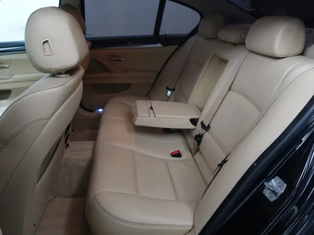 BMW 5 Serie 528i M Sport Aut- 2014 Benzine 26