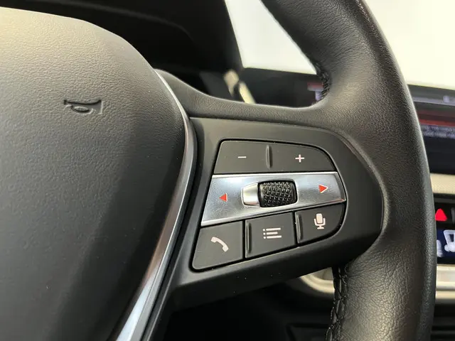 BMW 1 Serie 118i Sport Line 2021 Benzine 28