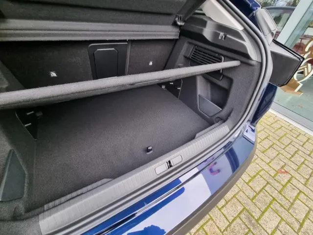 Citroën C4 1.2 Hybrid 145pk Max 2025 Hybride Benzine 26