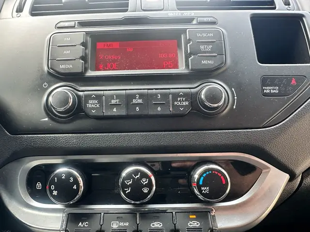Kia Rio 1.2 CVVT Plus Pack 2014 Benzine 14