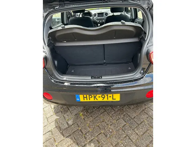 Hyundai i10 1.0i i-Motion Comfort 2017 Benzine 11