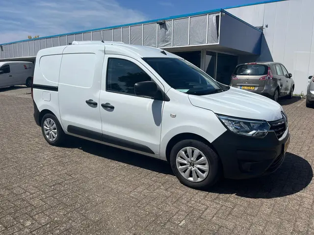 Renault Express 1.5 dCi 75 Comfort + 2023 Diesel 4