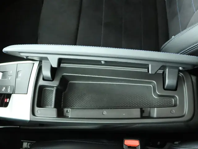 BMW iX1 eDrive20 67 kWh 2024 Elektrisch 75
