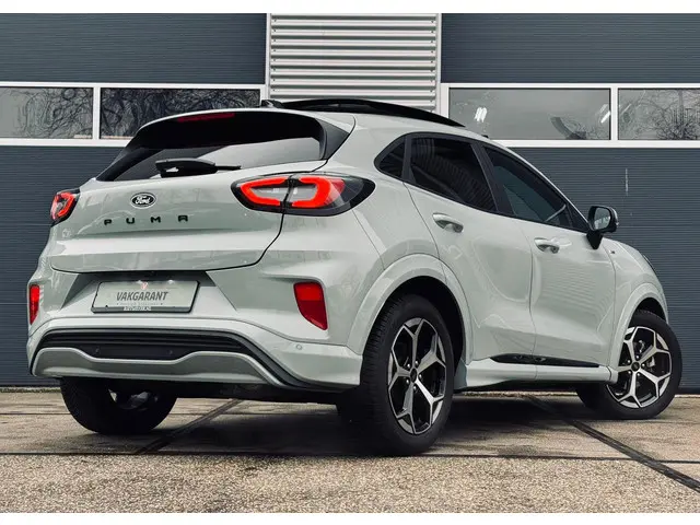 Ford Puma 1.0 EcoBoost Hybrid ST-Line 2024 Benzine 6