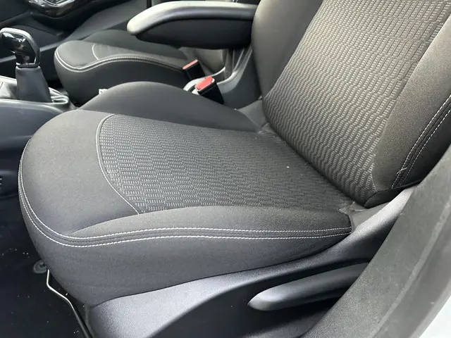 Peugeot 208 1.2 Blue Lion 82 PK 2018 Benzine 13