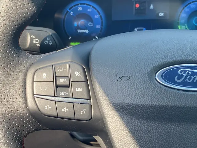 Ford Kuga 2.5 PHEV ST-Line X 2025 Hybride Benzine 5