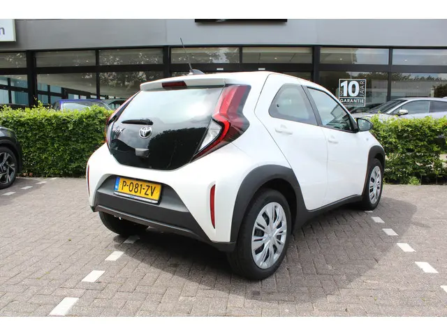 Toyota Aygo X 1.0 VVT-i MT Play 2022 Benzine 12