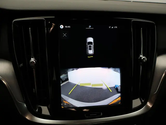 Volvo V60 B4 197PK Essential Edition 2026 Benzine 14