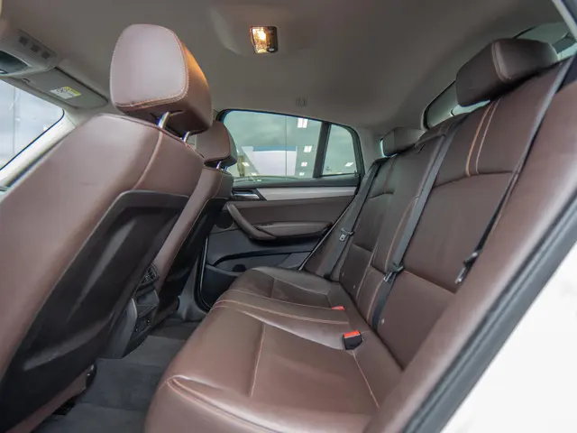 BMW X4 XDrive35i High Executive 2016 Benzine 19