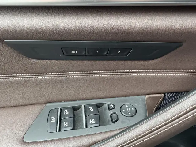 BMW 5 Serie Touring 530e M-Sport 2021 Hybride Benzine 11