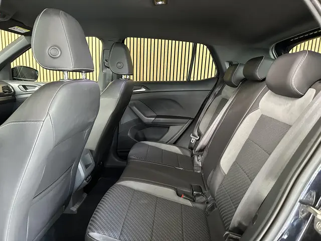 Volkswagen T-Cross 1.0 TSI Style 2019 Benzine 6